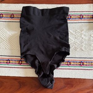 SKIMS Black Shapewear